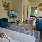 „altes Forsthaus“ Am Schloss Apartamento *
