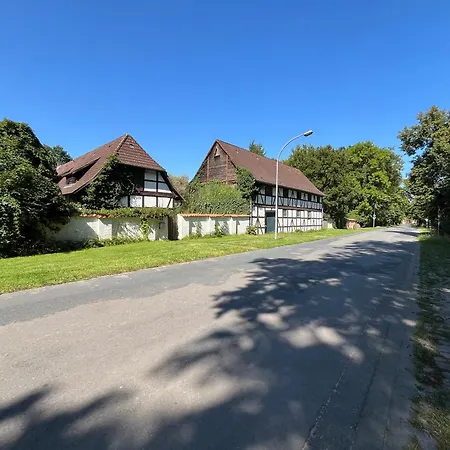 „altes Forsthaus“ Am Schloss Apartment Uelzen